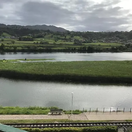 Rincon En El Rio Sella * リバデセリャ
